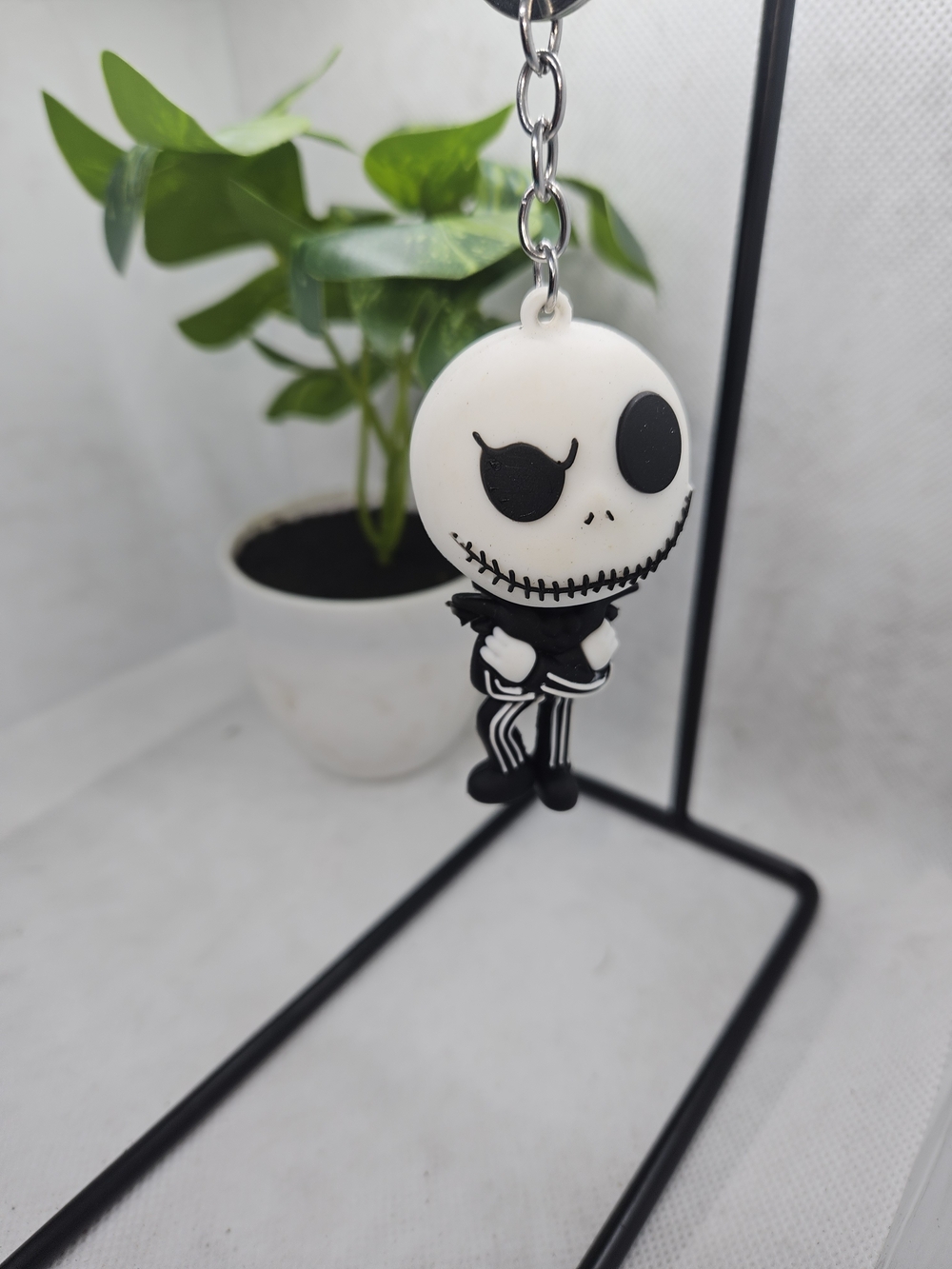 Black & White Skull Character Keychain Card Holder